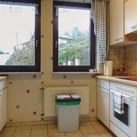 Three-bedroom In Appartement
